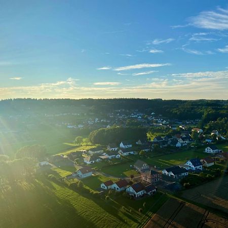 Deine-Eifel-Ferienwohnung Feusdorf Esterno foto