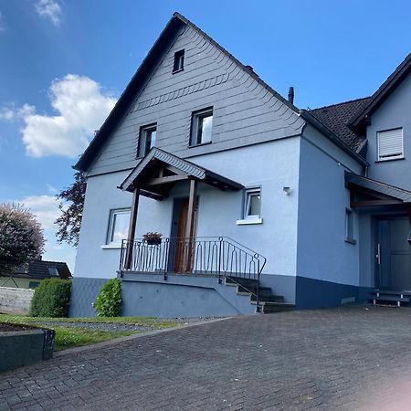 Deine-Eifel-Ferienwohnung Feusdorf Esterno foto