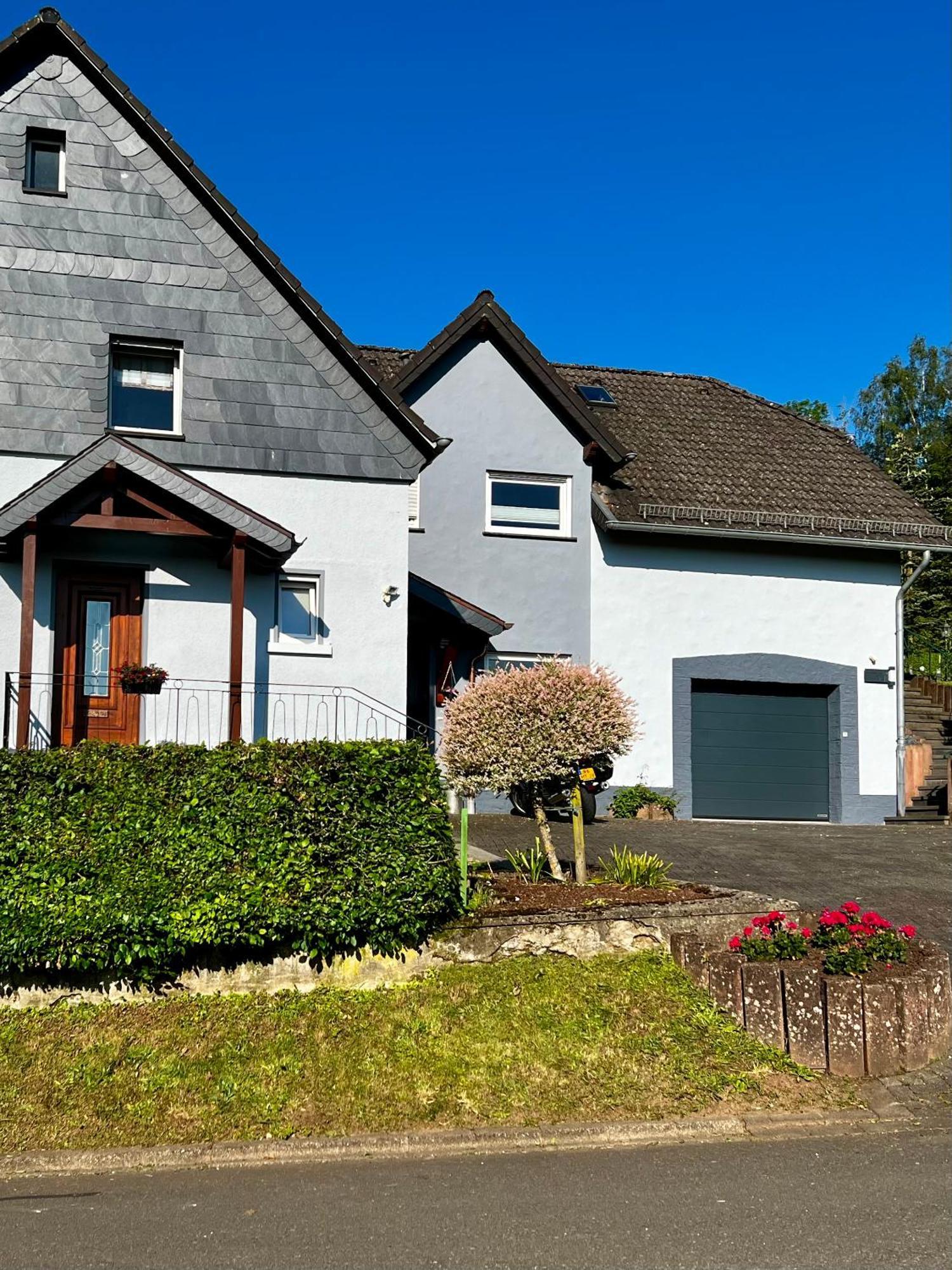 Deine-Eifel-Ferienwohnung Feusdorf Esterno foto