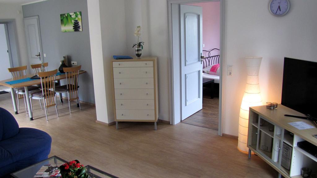 Deine-Eifel-Ferienwohnung Feusdorf Esterno foto